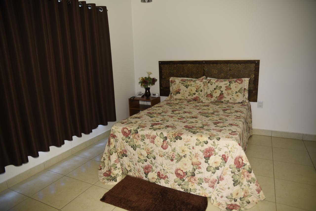 Rosa Spa E Pousada Aparecida de Goiania Exterior foto