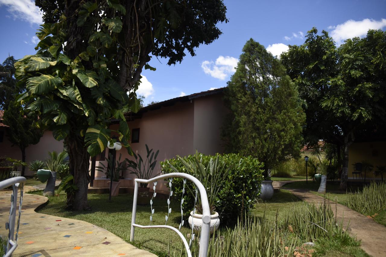 Rosa Spa E Pousada Aparecida de Goiania Exterior foto